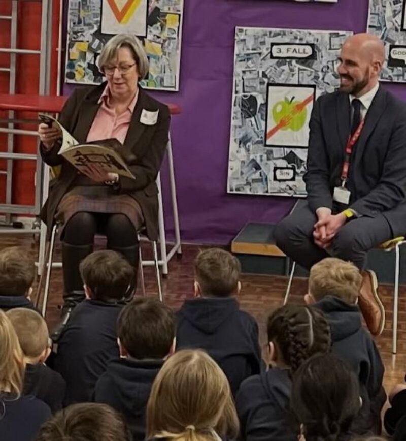 Willaston Primary School book reading