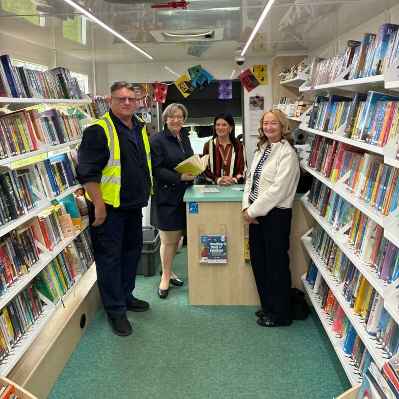 Samantha Dixon MBE MP at the Cheshire West and Chester Council Mobile Library